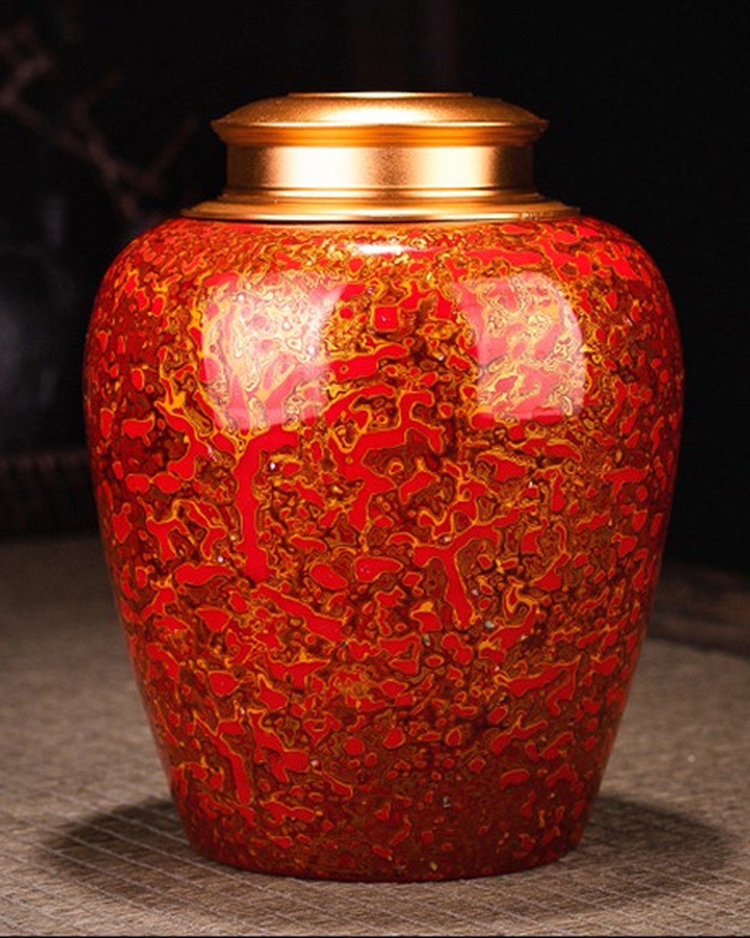 Lacquer Tea Caddy, Hand-Finished