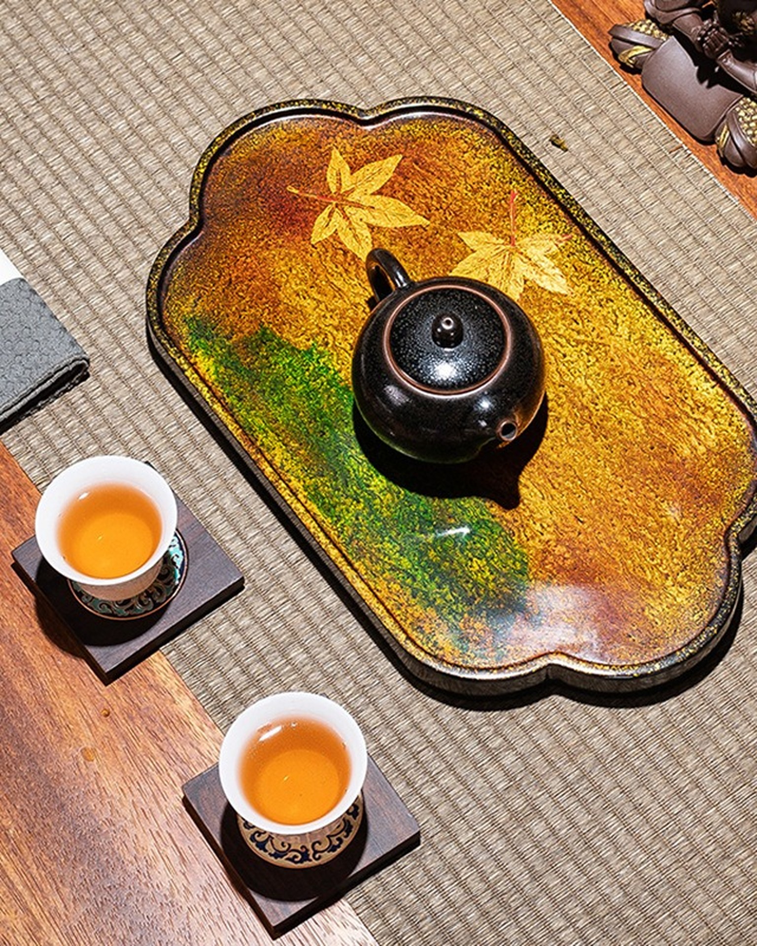 Lacquer tea tray